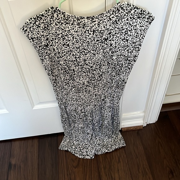 Uniqlo MoMA romper - Picture 2 of 3